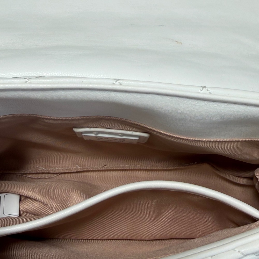 V°73 Venezia Quilted Diamond Crossbody Bag - Picture 3 of 6
